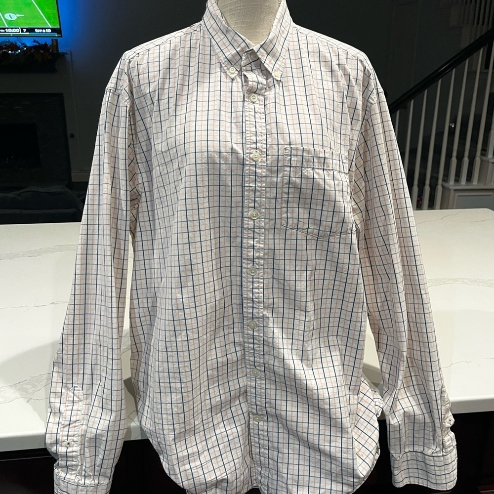 Old Navy Men's White and Blue Plaid Shirt XL - Picture 3 of 9
